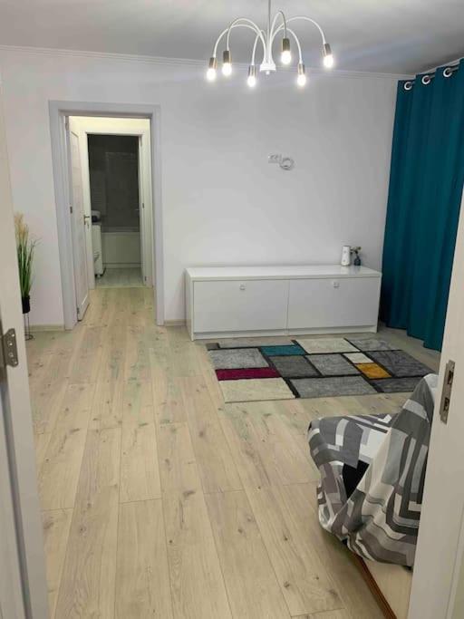 Apartament In Complex Rezidential Râmnicu Vâlcea Exterior foto